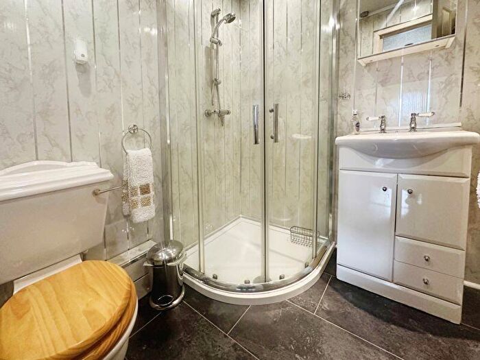 4 Bedroom Detached Bungalow For Sale In Mendip Crescent, Bury, BL8