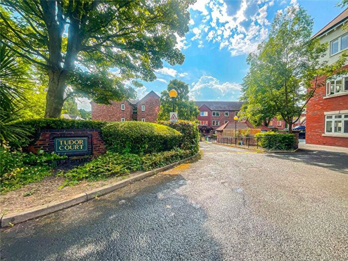 1 Bedroom Apartment For Sale In Midland Drive, Sutton Coldfield, West Midlands, B72