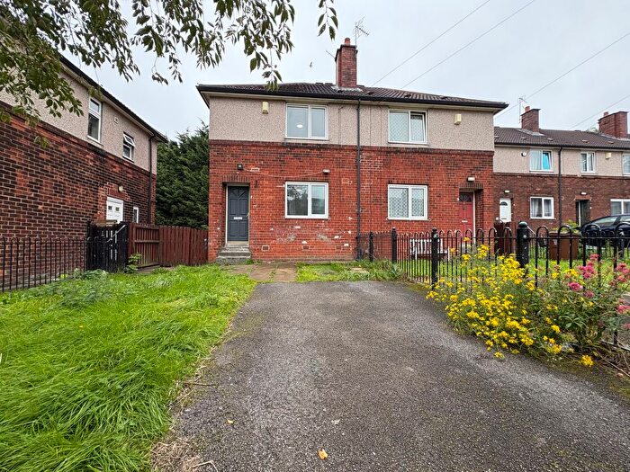 2 Bedroom Semi Detached House To Rent In Tern Street, Bradford, BD5