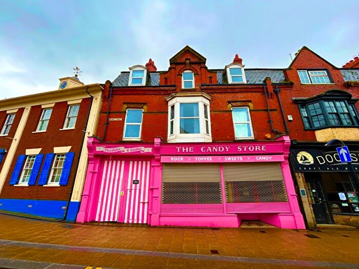 3 Bedroom Maisonette To Rent In Bed Maisonette Flat, Bridge Street, Bridlington, YO15