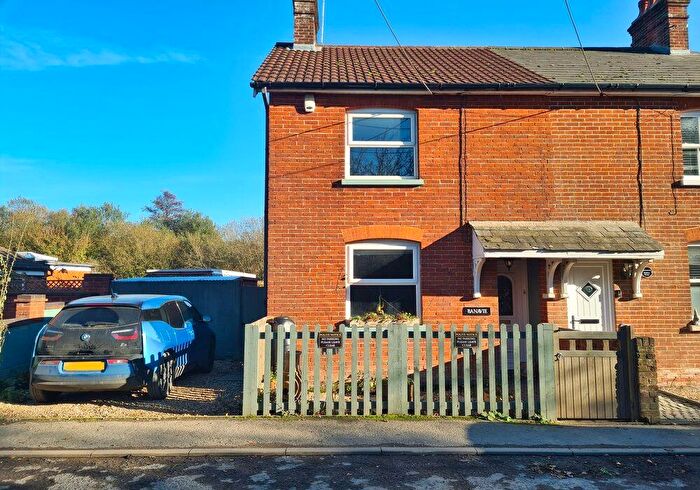 3 Bedroom Semi Detached House For Sale In Station Road, Nursling, SO16