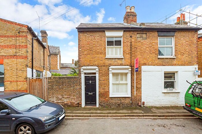 2 Bedroom Detached House For Sale In Helena Road, Windsor, SL4