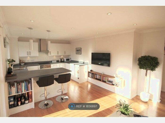 1 Bedroom Flat To Rent In Southfields, London, SW18