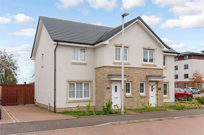3 Bedroom Semi Detached House For Sale In Drinkwater Crescent, Renfrew, Renfrewshire, PA4