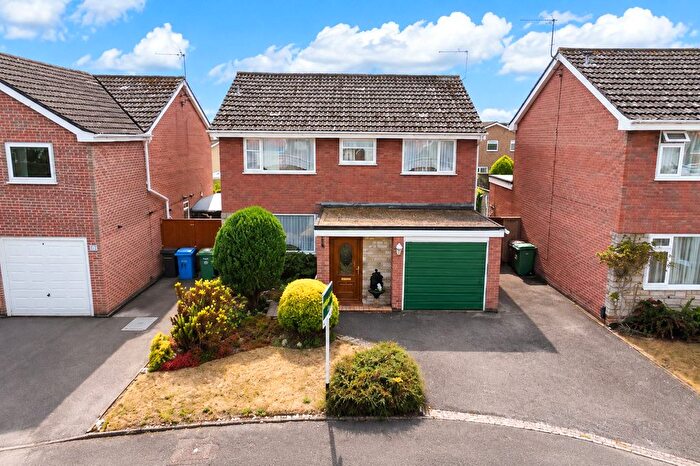 4 Bedroom Detached House For Sale In Cogdeane Road, West Canford Heath, Poole, Dorset, BH17