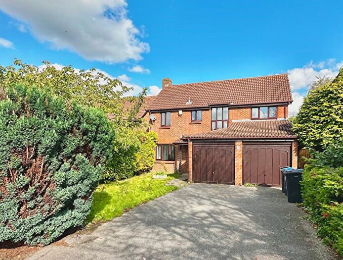 5 Bedroom Detached House To Rent In Primrose Lane, CR0