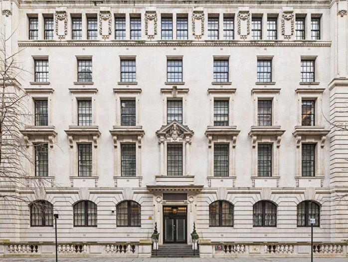 3 Bedroom Flat To Rent In Whitehall Place, London, SW1A