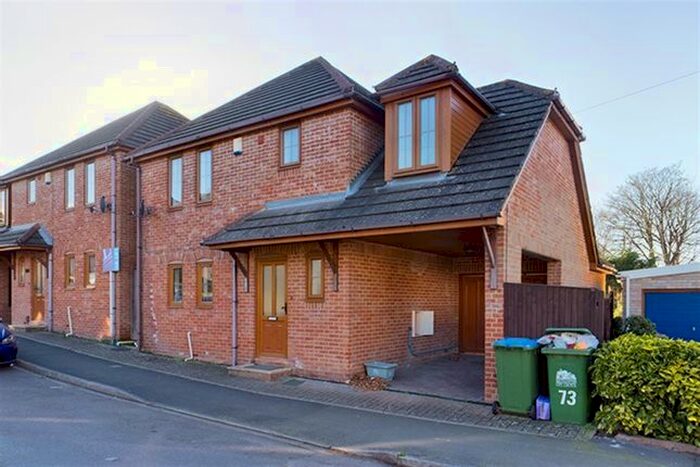 3 Bedroom Detached House To Rent In Church Road, Southampton, SO19