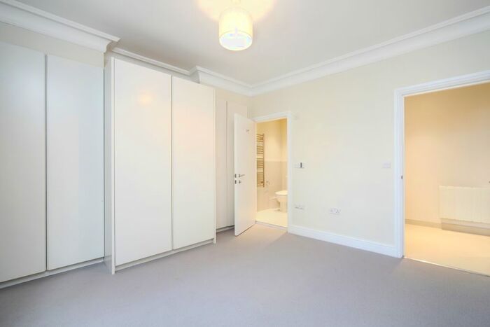 1 Bedroom Flat To Rent In Blenheim House, King's Rd, Chelsea, SW3