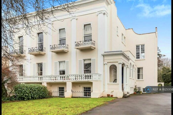 2 Bedroom Flat To Rent In Regent House, Cheltenham, GL50