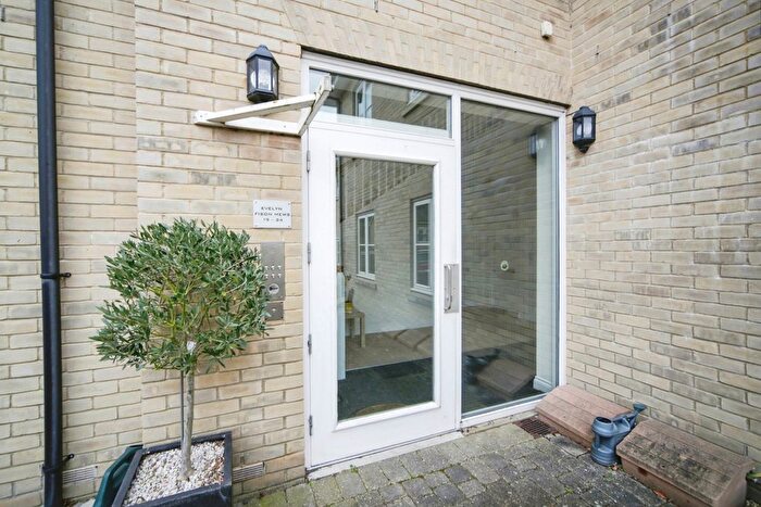 2 Bedroom Flat For Sale In Eastward Place, Stowmarket, Suffolk, IP14