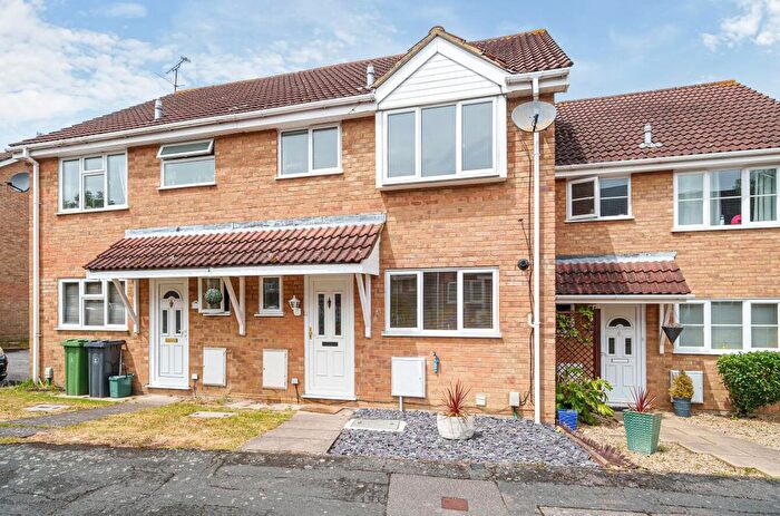 3 Bedroom Property To Rent In Windsor Way, Frimley, Camberley, GU16