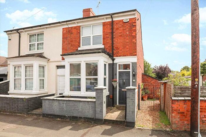 3 Bedroom Semi-Detached House To Rent In Roundhill Road, Kettering, NN15
