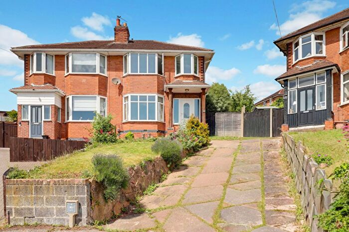 3 Bedroom Semi-Detached House For Sale In Cantley Avenue, Gedling, NG4