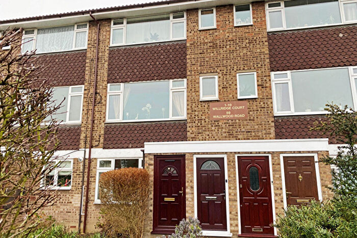 1 Bedroom Flat To Rent In Wallwood Road, Upper Leytonstone, E11