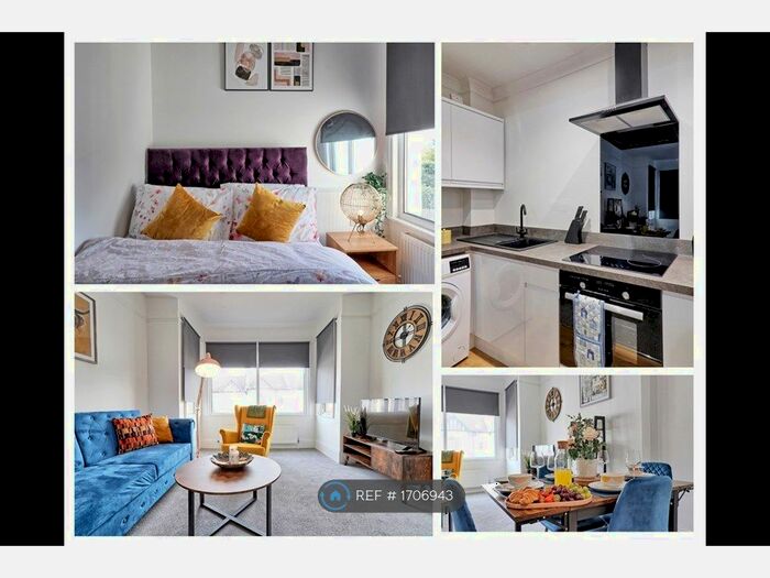 2 Bedroom Flat To Rent In Ronald Park Avenue, Westcliff-On-Sea, SS0