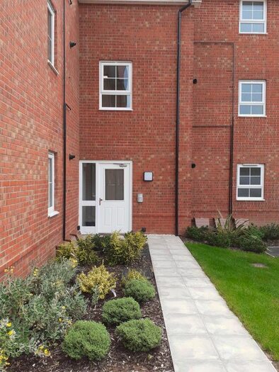 2 Bedroom Property To Rent In Tawny Grove, Coventry CV4
