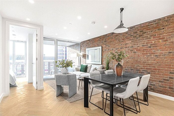 1 Bedroom Flat For Sale In Parkhaus, Downs Road, London, E5