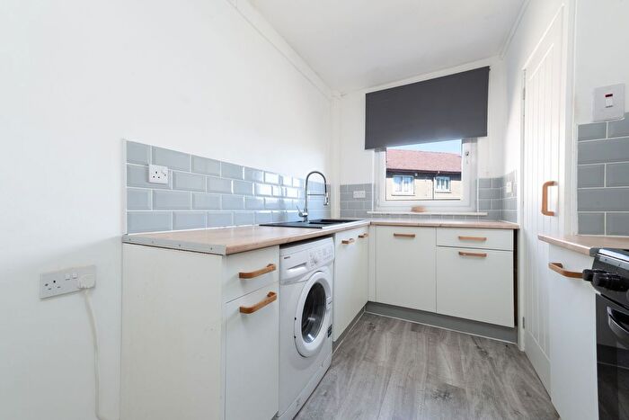 1 Bedroom Flat For Sale In Sir Michael Street, Greenock, PA15