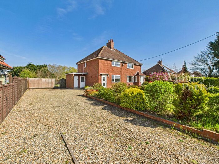 3 Bedroom Semi-Detached House For Sale In Mellis Road, Wortham, Diss, IP22