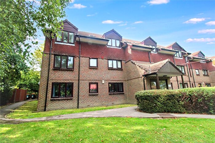 2 Bedroom Flat For Sale In Church Road, Crowborough, East Sussex, TN6