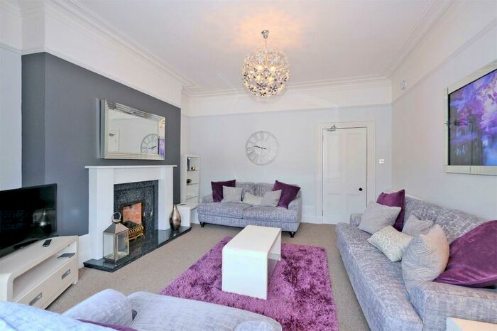 4 Bedroom Flat To Rent In Braemar Place, West End, Aberdeen, AB10