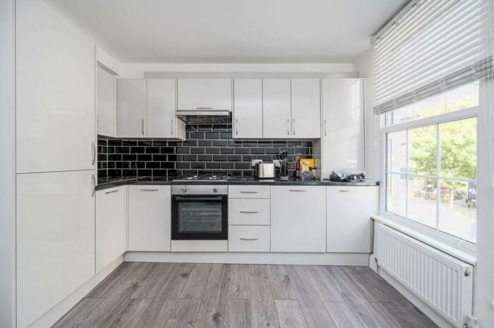 1 Bedroom Flat To Rent In Old Street, Old Street, London, EC1V