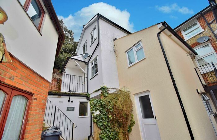 2 Bedroom Flat To Rent In Winchester City Centre, SO22