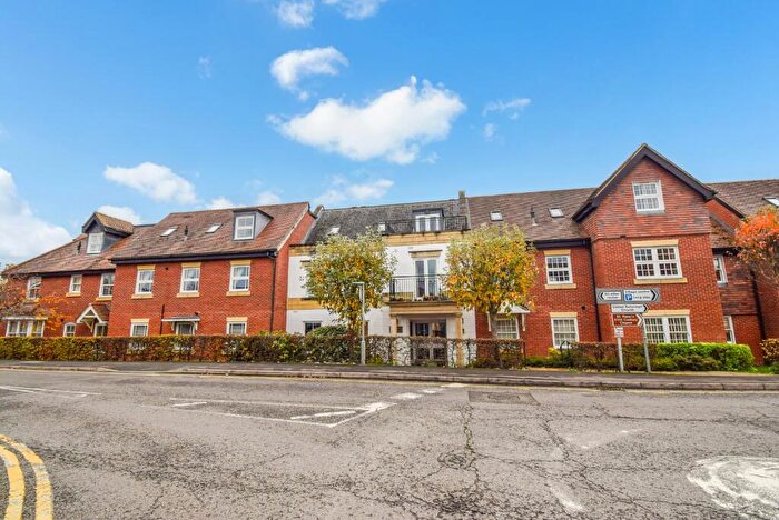 1 Bedroom Apartment For Sale In Jennery Lane, Burnham, SL1
