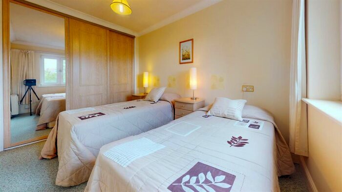 2 Bedroom Retirement Property For Sale In Westwood Court, Stanwell Road, Penarth, CF64