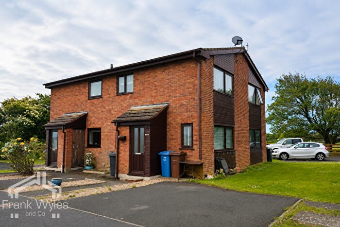 1 Bedroom End Of Terrace House For Sale In The Hamlet, Lytham St. Annes, Lancashire, FY8