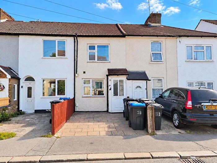 2 Bedroom Terraced House For Sale In Sumner Road, Croydon, CR0
