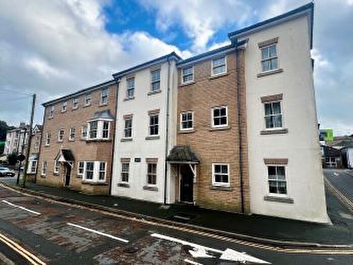 2 Bedroom Flat For Sale In Flat Clarendon Press, Market Street, Ventnor, Isle Of Wight, PO38