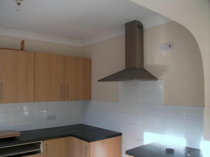 3 Bedroom Terraced House To Rent In Little Michael Street, Grimsby, DN34