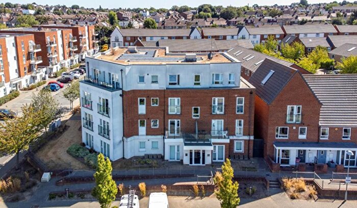 2 Bedroom Apartment For Sale In Vickers Green, Crayford, DA1