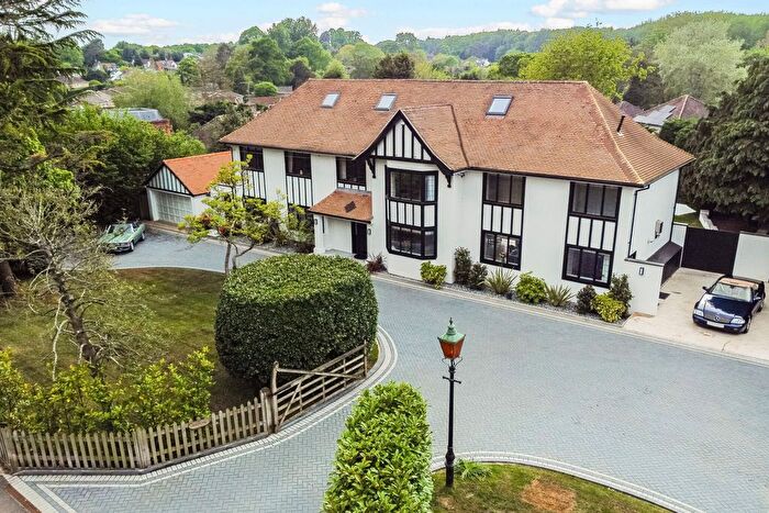 6 Bedroom Detached House For Sale In Sunninghill Road, Ascot, SL5