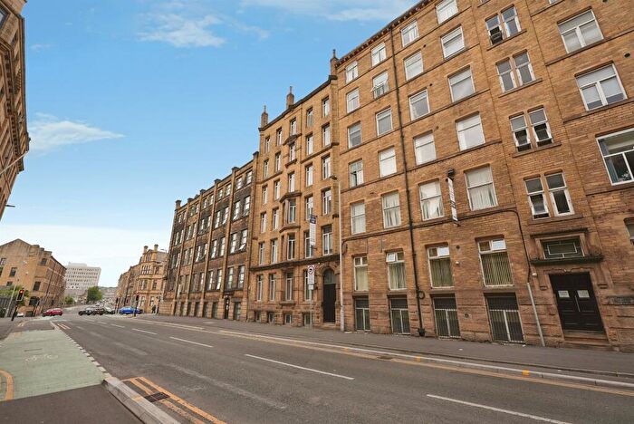 2 Bedroom Flat For Sale In Sunbridge Road, Bradford, BD1