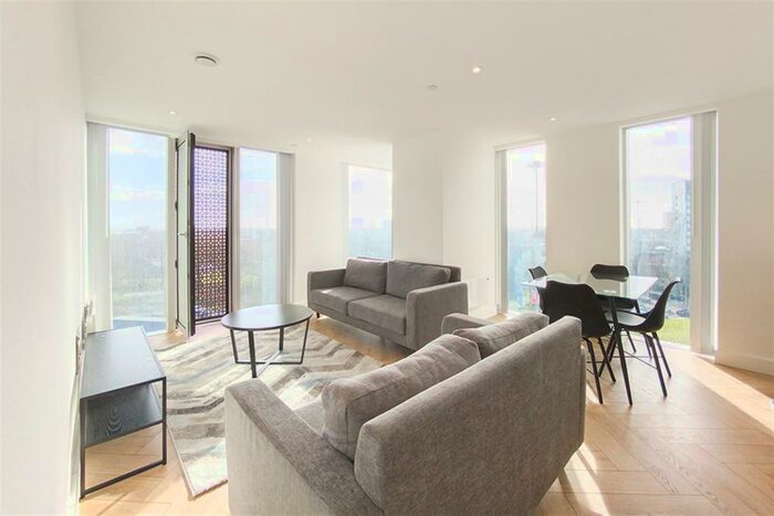 2 Bedroom Apartment To Rent In Elizabeth Tower, M15
