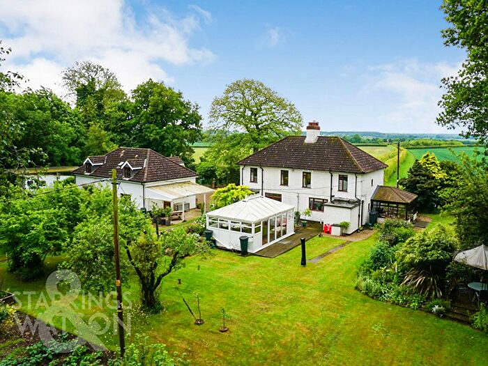 5 Bedroom Detached House For Sale In Wood Lane, Buckenham, Norwich, NR13