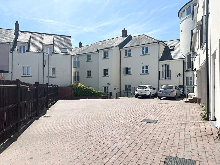 2 Bedroom Apartment To Rent In Camelot Mews, Pierrefitte Way, CM7
