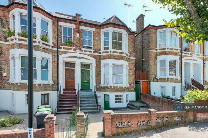3 Bedroom Maisonette To Rent In Jerningham Road, London, SE14