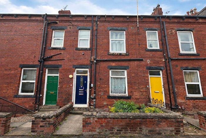 Flat For Sale In Park Crescent, Leeds, LS12