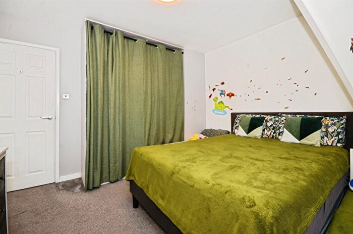 1 Bedroom Flat For Sale In Maybank Avenue, Wembley, HA0