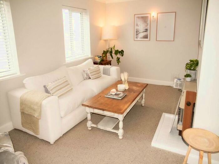 2 Bedroom Flat To Rent In Sandbanks Road, Lilliput, Poole, BH14