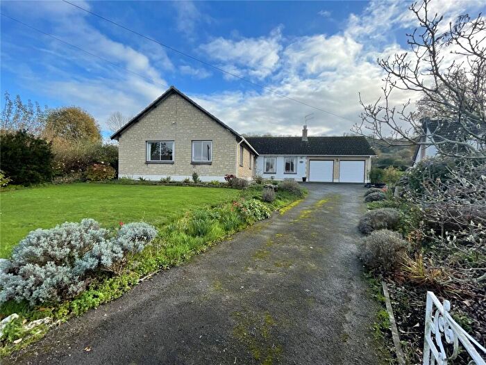 3 Bedroom Bungalow To Rent In Detached Bungalow - Bishop Sutton, BS39