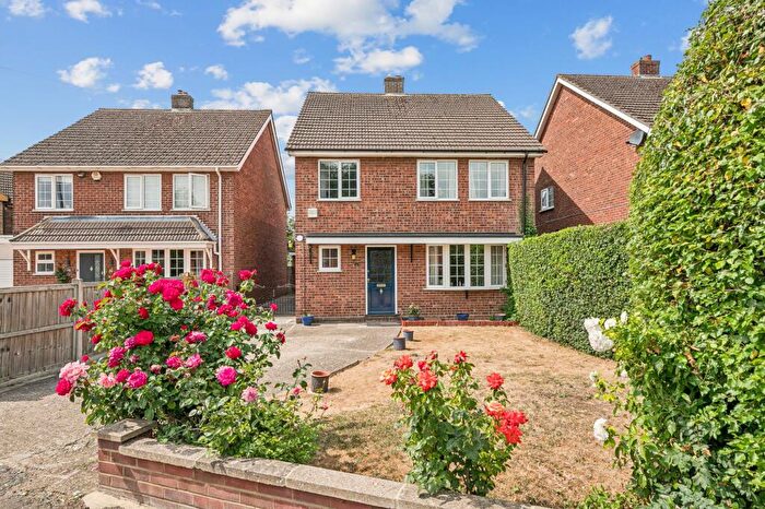 4 Bedroom Detached House For Sale In Luton Road, Wilstead, MK45