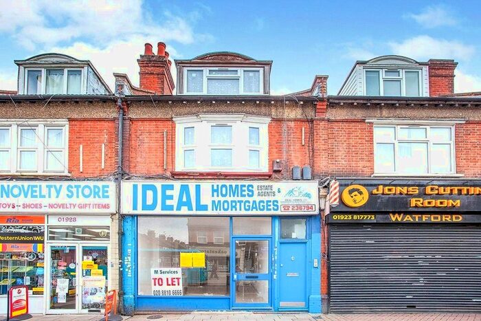 2 Bedroom Flat To Rent In St. Albans Road, Watford, Hertfordshire, WD24