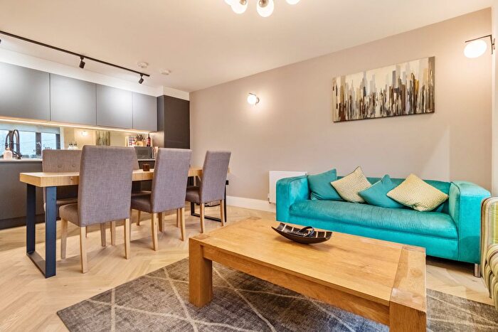 1 Bedroom Flat To Rent In Shakespeare Road, London, NW7