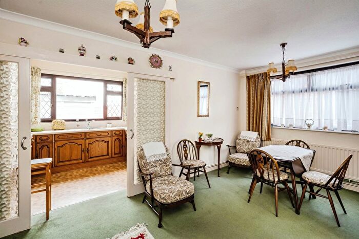 3 Bedroom Semi-Detached House For Sale In Maes Y Deri, Cilfrew, Neath, SA10