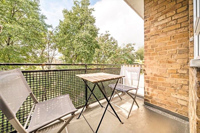 2 Bedroom Flat To Rent In Laud Street, Kennington, SE11